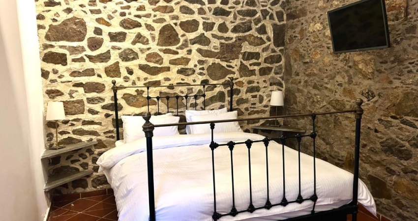Loriet Hotel