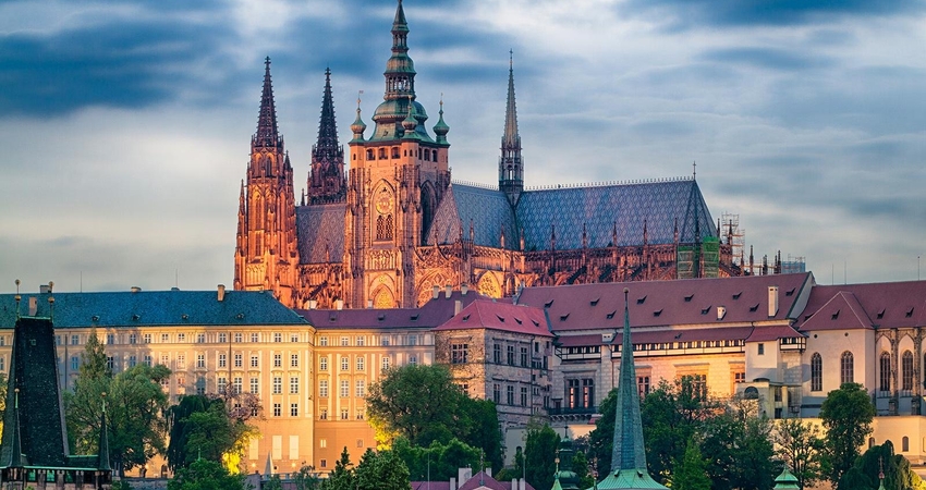 UÇAKLI BÜYÜK ORTA AVRUPA TURU VE HALLSTATT TURU 