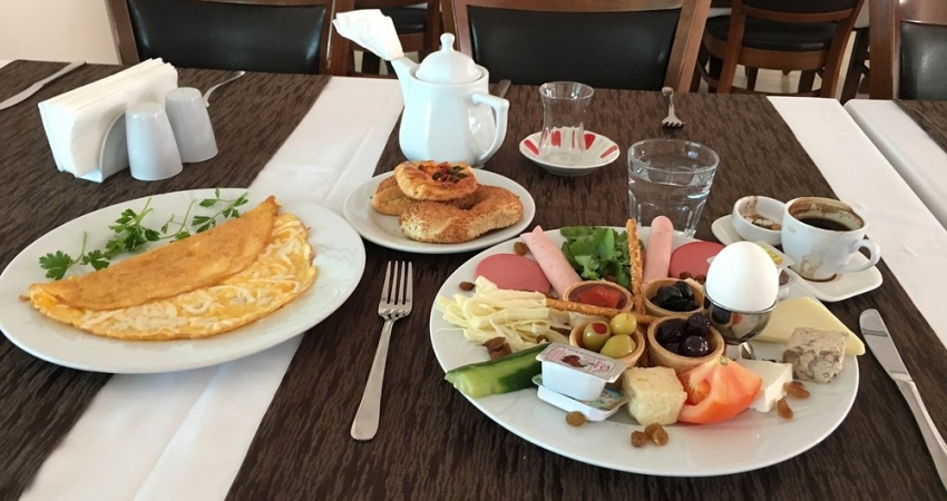 LİDYA SARDES OTEL 2 GECE